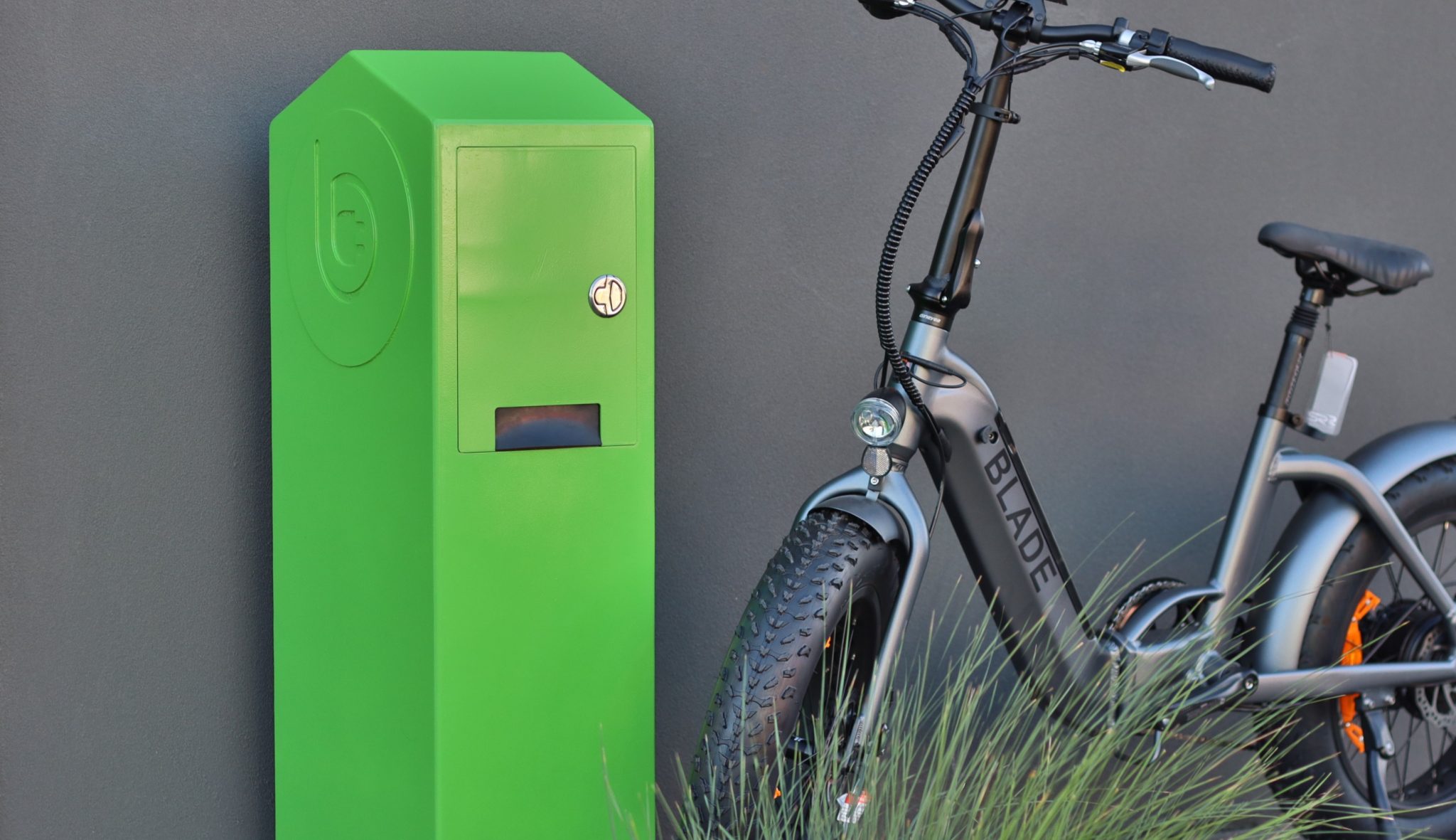 e-bike-charge-station